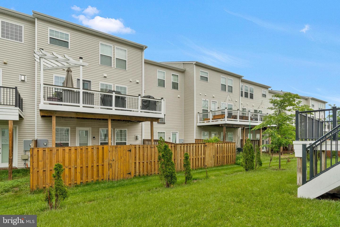 42248 LANCASTER WOODS SQ, CHANTILLY, Virginia 20152, 3 Bedrooms Bedrooms, ,2 BathroomsBathrooms,Residential,For sale,42248 LANCASTER WOODS SQ,VALO2095678 MLS # VALO2095678