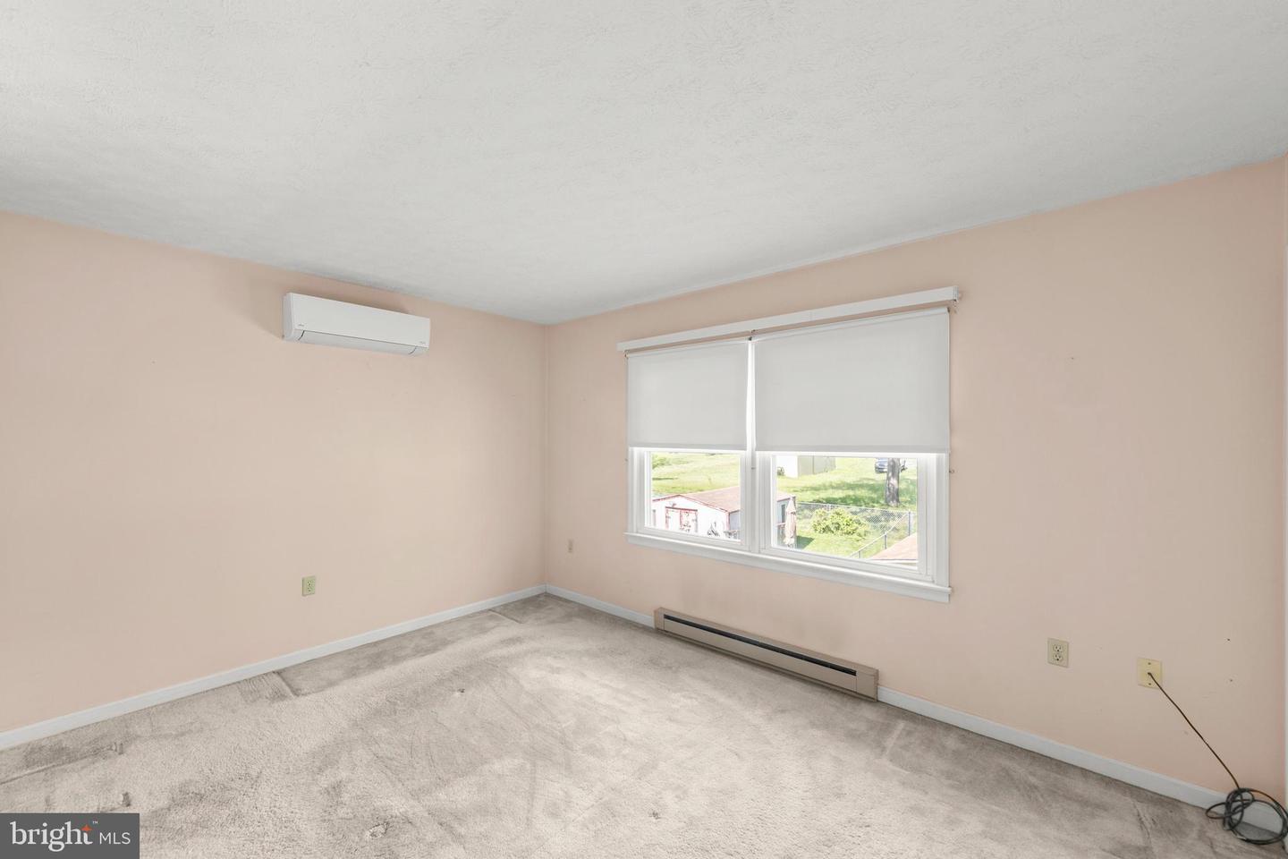 341 OPEQUON AVE, WINCHESTER, Virginia 22601, 3 Bedrooms Bedrooms, ,1 BathroomBathrooms,Residential,For sale,341 OPEQUON AVE,VAWI2007634 MLS # VAWI2007634
