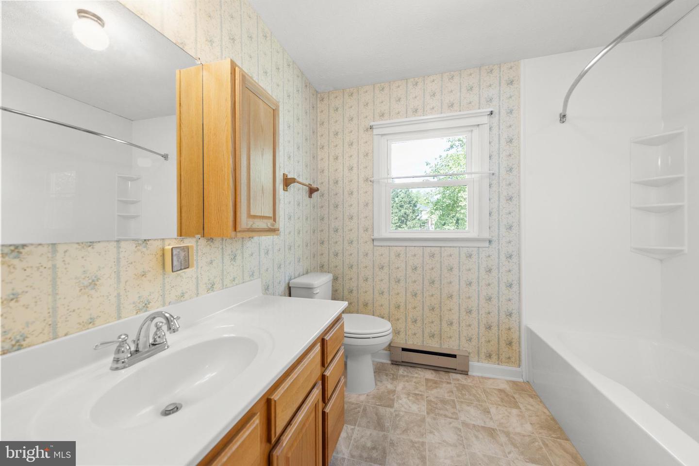 341 OPEQUON AVE, WINCHESTER, Virginia 22601, 3 Bedrooms Bedrooms, ,1 BathroomBathrooms,Residential,For sale,341 OPEQUON AVE,VAWI2007634 MLS # VAWI2007634