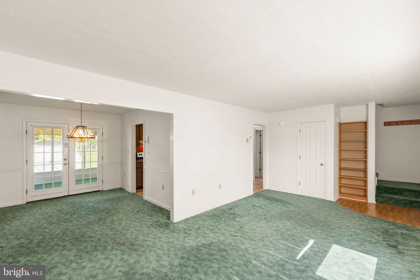 341 OPEQUON AVE, WINCHESTER, Virginia 22601, 3 Bedrooms Bedrooms, ,1 BathroomBathrooms,Residential,For sale,341 OPEQUON AVE,VAWI2007634 MLS # VAWI2007634