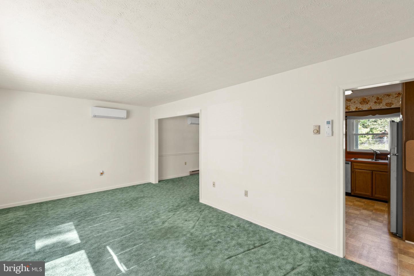 341 OPEQUON AVE, WINCHESTER, Virginia 22601, 3 Bedrooms Bedrooms, ,1 BathroomBathrooms,Residential,For sale,341 OPEQUON AVE,VAWI2007634 MLS # VAWI2007634