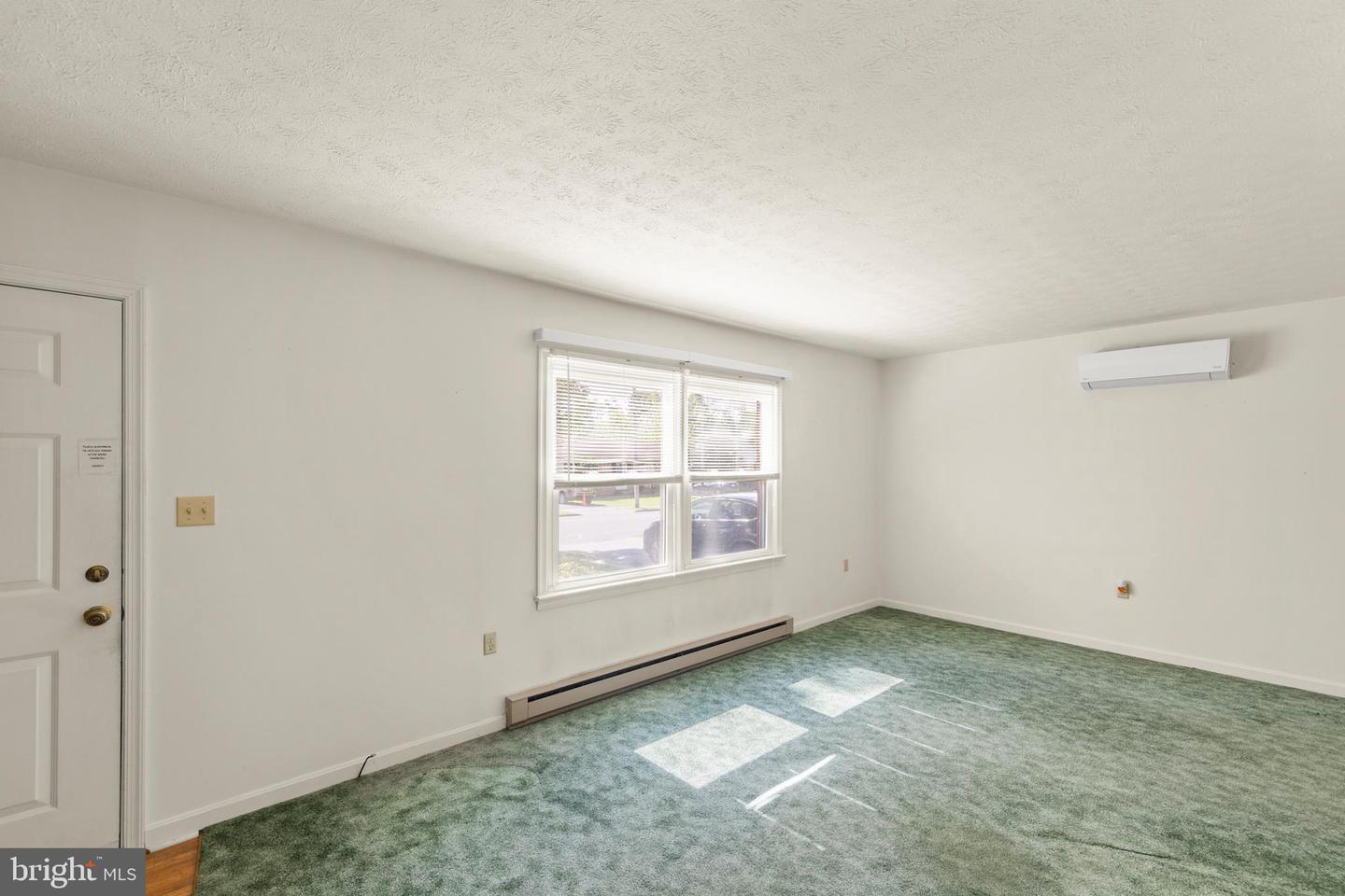 341 OPEQUON AVE, WINCHESTER, Virginia 22601, 3 Bedrooms Bedrooms, ,1 BathroomBathrooms,Residential,For sale,341 OPEQUON AVE,VAWI2007634 MLS # VAWI2007634