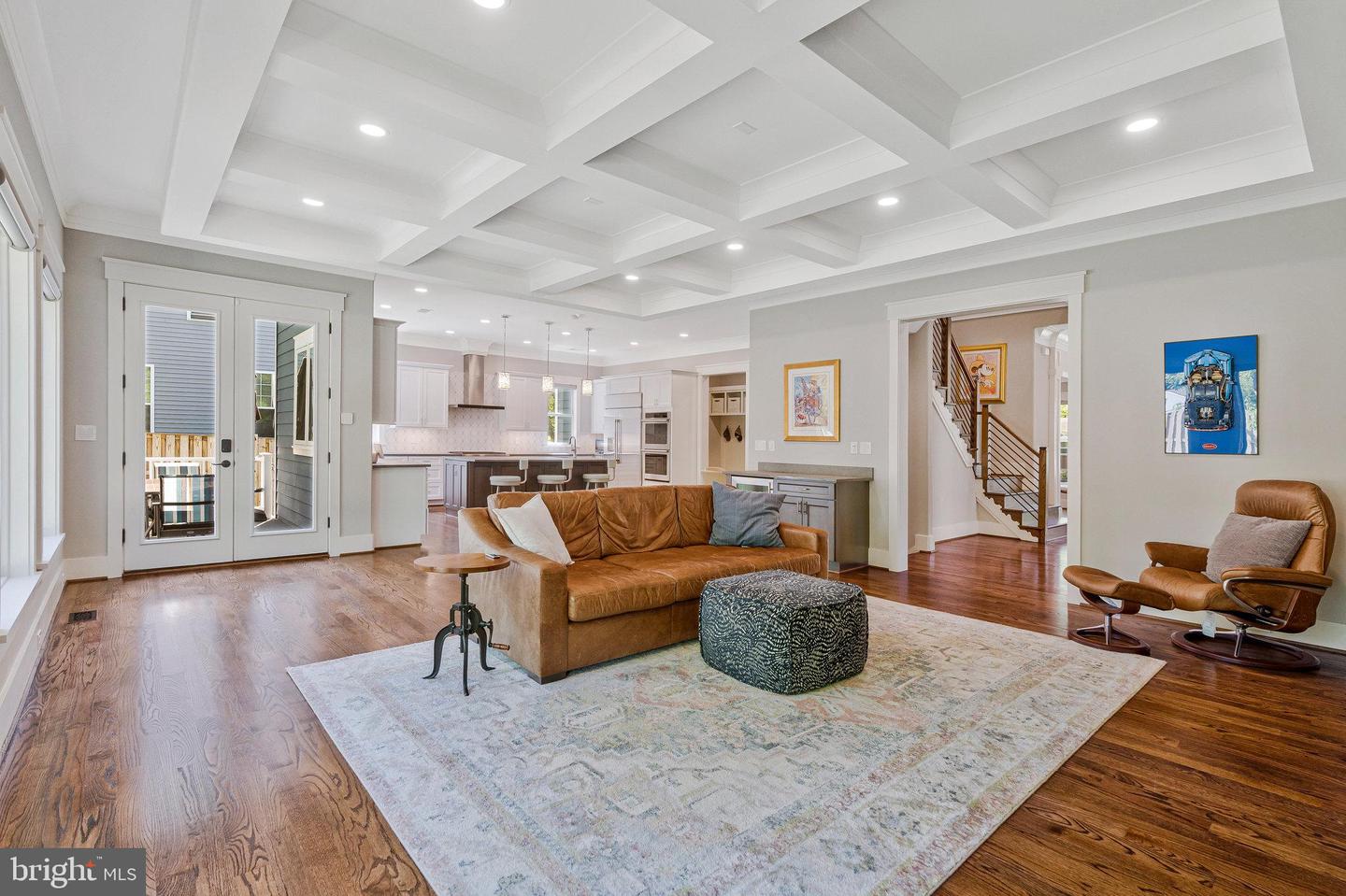 615 GIBSON DR SW, VIENNA, Virginia 22180, 6 Bedrooms Bedrooms, ,5 BathroomsBathrooms,Residential,For sale,615 GIBSON DR SW,VAFX2239046 MLS # VAFX2239046