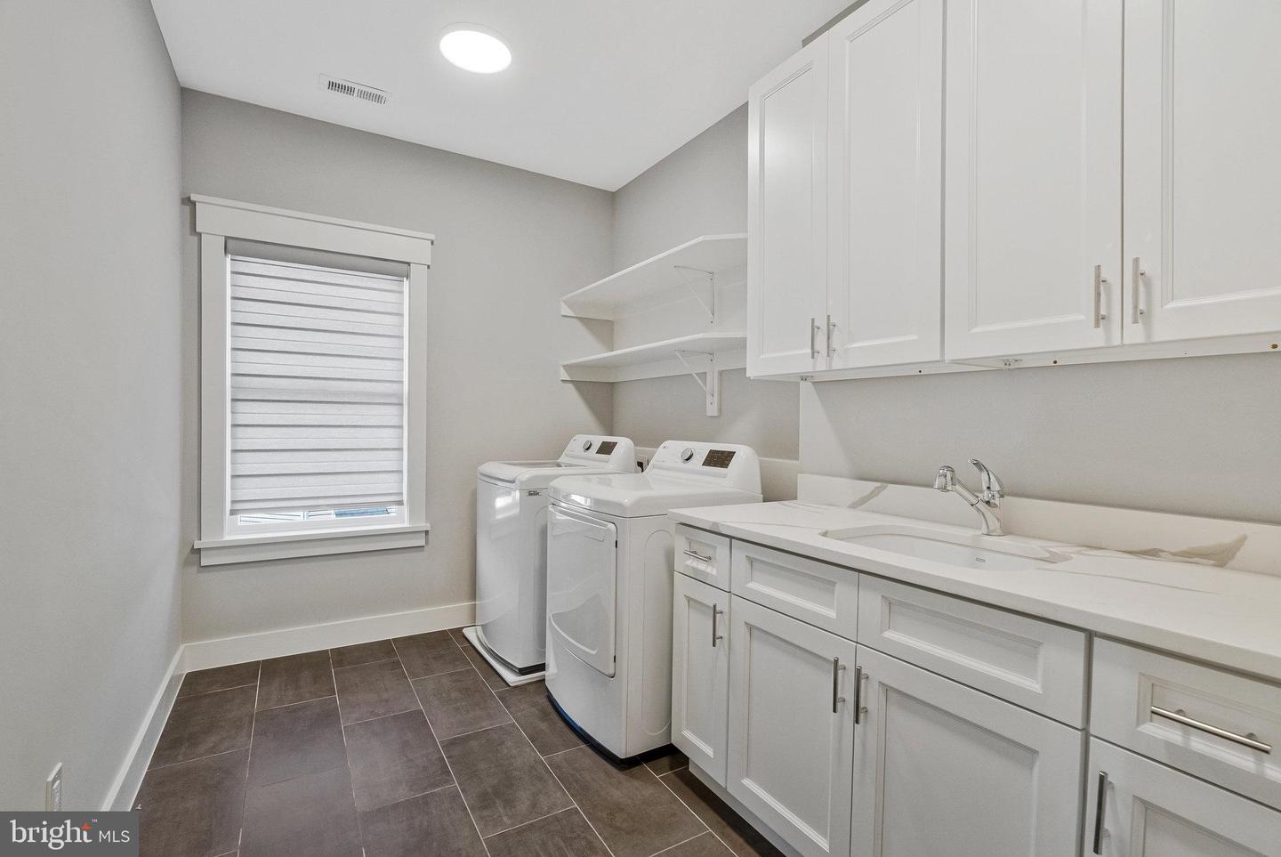 615 GIBSON DR SW, VIENNA, Virginia 22180, 6 Bedrooms Bedrooms, ,5 BathroomsBathrooms,Residential,For sale,615 GIBSON DR SW,VAFX2239046 MLS # VAFX2239046