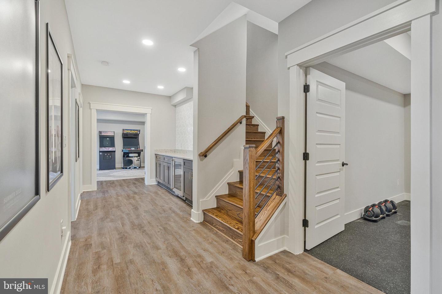 615 GIBSON DR SW, VIENNA, Virginia 22180, 6 Bedrooms Bedrooms, ,5 BathroomsBathrooms,Residential,For sale,615 GIBSON DR SW,VAFX2239046 MLS # VAFX2239046