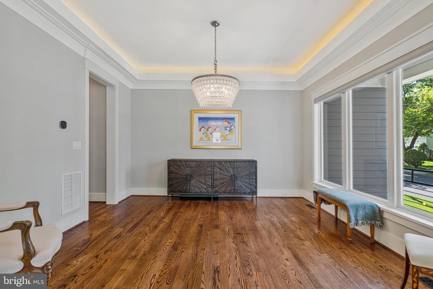 615 GIBSON DR SW, VIENNA, Virginia 22180, 6 Bedrooms Bedrooms, ,5 BathroomsBathrooms,Residential,For sale,615 GIBSON DR SW,VAFX2239046 MLS # VAFX2239046