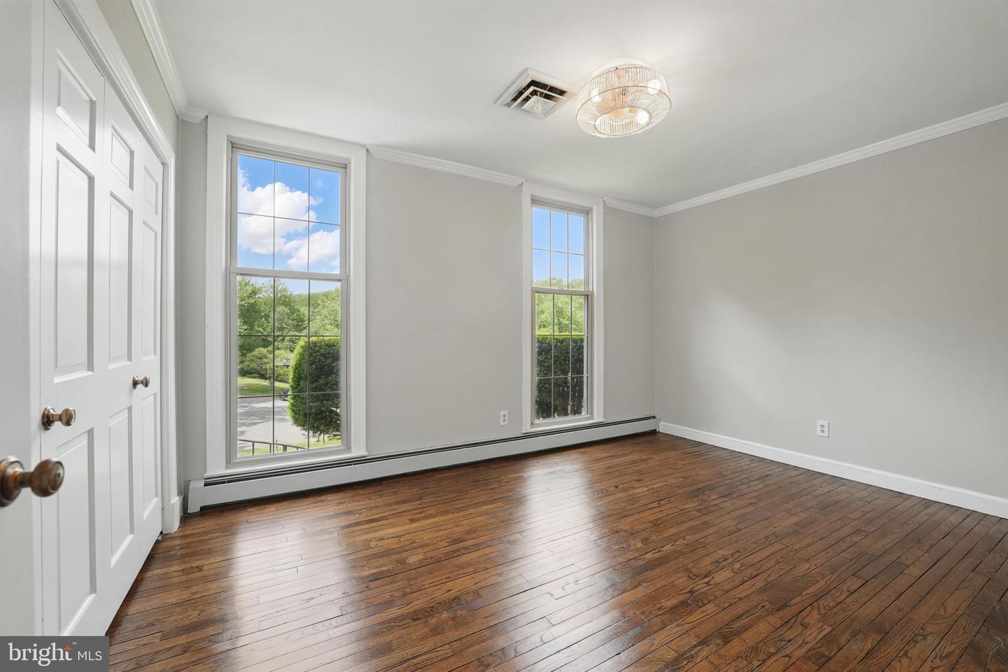 4801 FOX CHAPEL RD, FAIRFAX, Virginia 22030, 4 Bedrooms Bedrooms, ,3 BathroomsBathrooms,Residential,For sale,4801 FOX CHAPEL RD,VAFX2239052 MLS # VAFX2239052