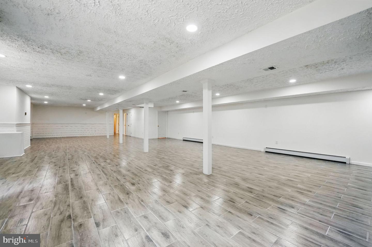 4801 FOX CHAPEL RD, FAIRFAX, Virginia 22030, 4 Bedrooms Bedrooms, ,3 BathroomsBathrooms,Residential,For sale,4801 FOX CHAPEL RD,VAFX2239052 MLS # VAFX2239052