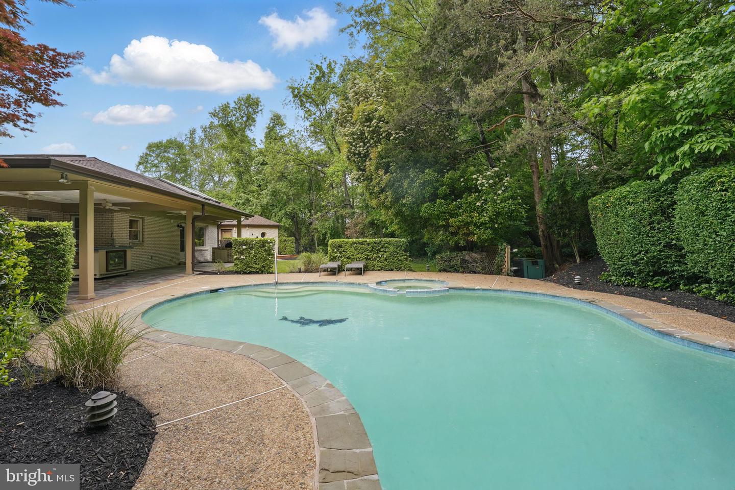 4801 FOX CHAPEL RD, FAIRFAX, Virginia 22030, 4 Bedrooms Bedrooms, ,3 BathroomsBathrooms,Residential,For sale,4801 FOX CHAPEL RD,VAFX2239052 MLS # VAFX2239052