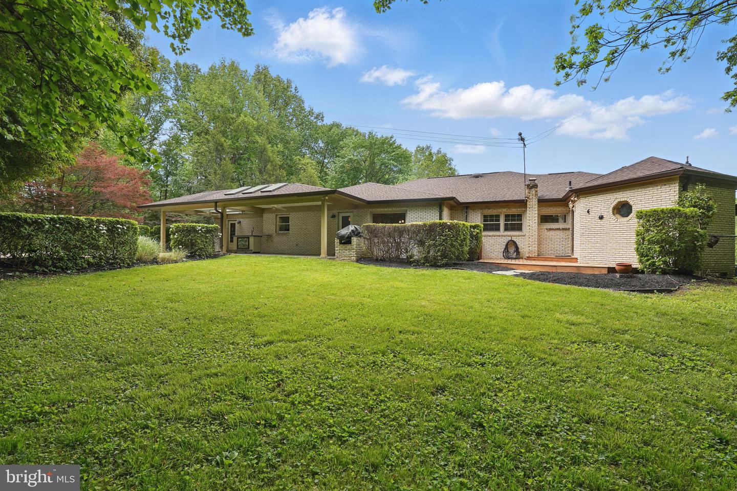 4801 FOX CHAPEL RD, FAIRFAX, Virginia 22030, 4 Bedrooms Bedrooms, ,3 BathroomsBathrooms,Residential,For sale,4801 FOX CHAPEL RD,VAFX2239052 MLS # VAFX2239052