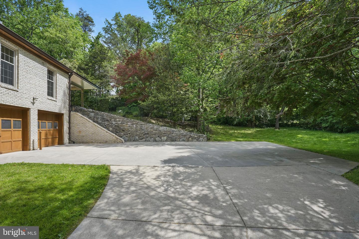 4801 FOX CHAPEL RD, FAIRFAX, Virginia 22030, 4 Bedrooms Bedrooms, ,3 BathroomsBathrooms,Residential,For sale,4801 FOX CHAPEL RD,VAFX2239052 MLS # VAFX2239052