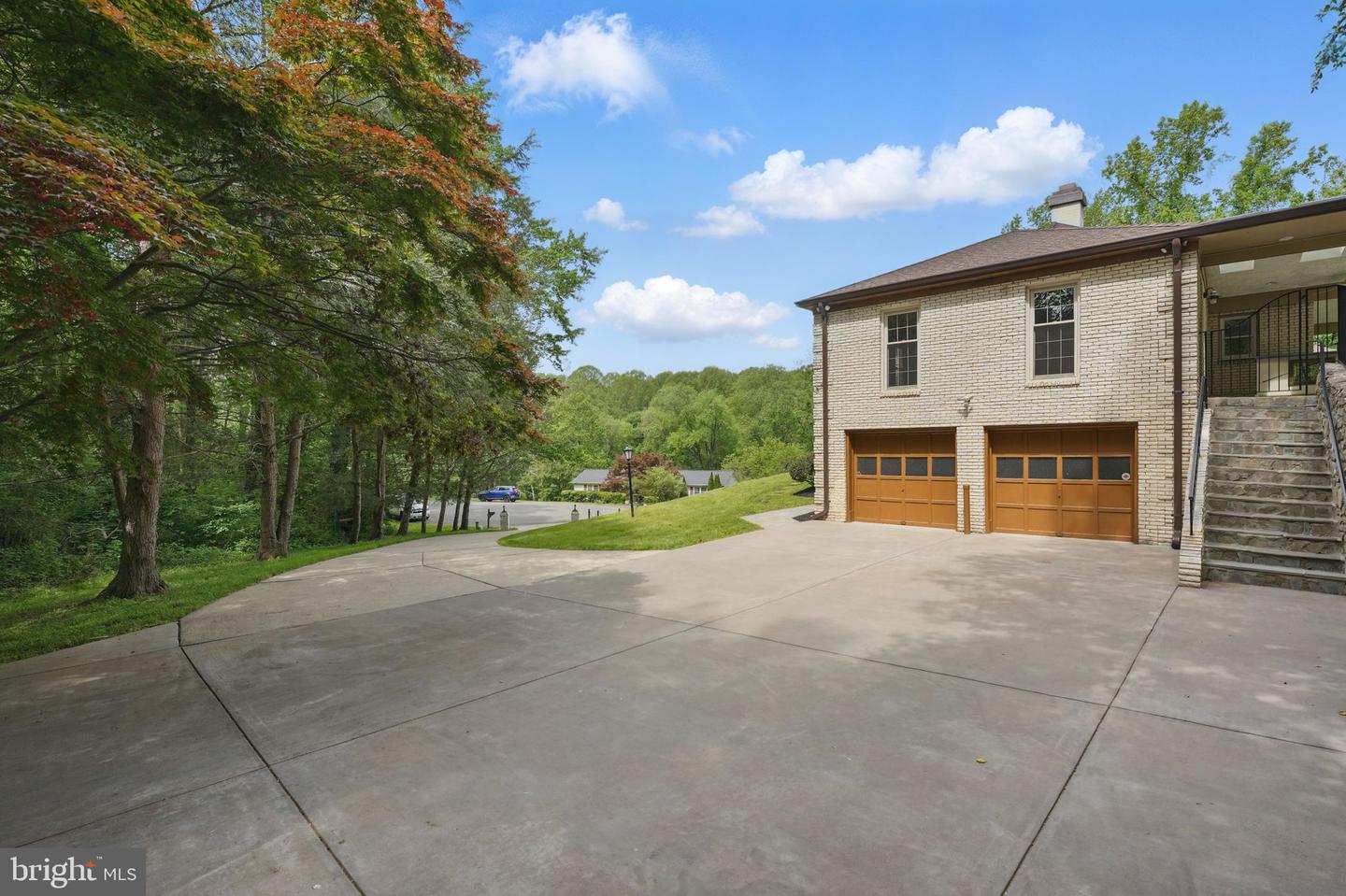 4801 FOX CHAPEL RD, FAIRFAX, Virginia 22030, 4 Bedrooms Bedrooms, ,3 BathroomsBathrooms,Residential,For sale,4801 FOX CHAPEL RD,VAFX2239052 MLS # VAFX2239052