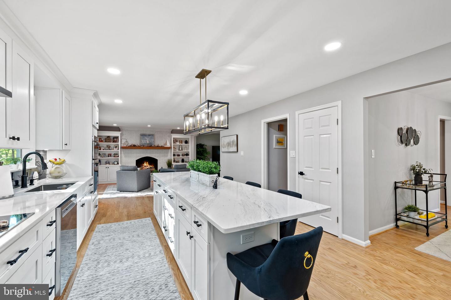 15807 MARLINGTON DR, DUMFRIES, Virginia 22025, 4 Bedrooms Bedrooms, ,2 BathroomsBathrooms,Residential,For sale,15807 MARLINGTON DR,VAPW2094162 MLS # VAPW2094162