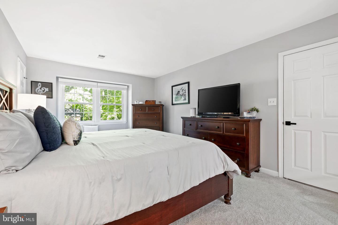 15807 MARLINGTON DR, DUMFRIES, Virginia 22025, 4 Bedrooms Bedrooms, ,2 BathroomsBathrooms,Residential,For sale,15807 MARLINGTON DR,VAPW2094162 MLS # VAPW2094162