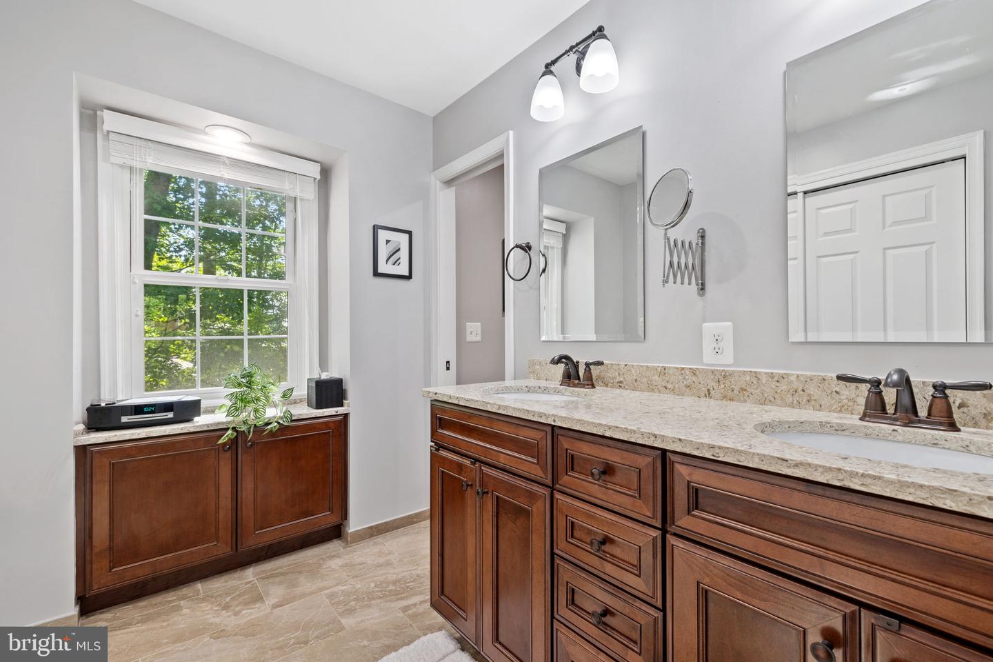 15807 MARLINGTON DR, DUMFRIES, Virginia 22025, 4 Bedrooms Bedrooms, ,2 BathroomsBathrooms,Residential,For sale,15807 MARLINGTON DR,VAPW2094162 MLS # VAPW2094162