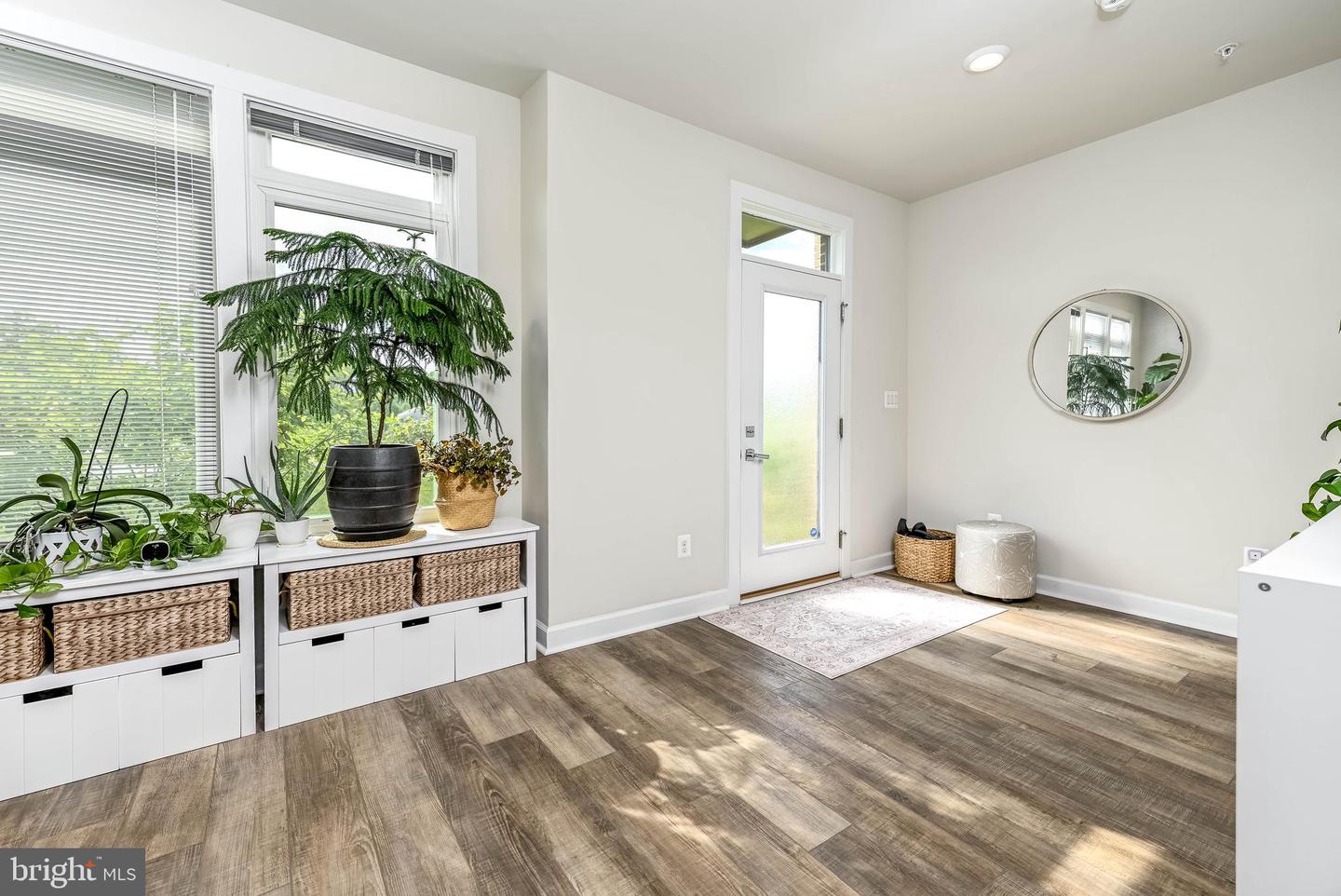 1612 ROCKY SHALE TER SE, LEESBURG, Virginia 20175, 3 Bedrooms Bedrooms, ,3 BathroomsBathrooms,Residential,For sale,1612 ROCKY SHALE TER SE,VALO2095782 MLS # VALO2095782