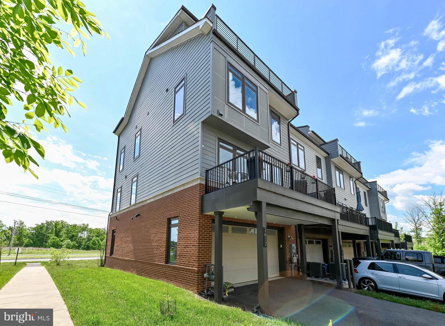 1612 ROCKY SHALE TER SE, LEESBURG, Virginia 20175, 3 Bedrooms Bedrooms, ,3 BathroomsBathrooms,Residential,For sale,1612 ROCKY SHALE TER SE,VALO2095782 MLS # VALO2095782
