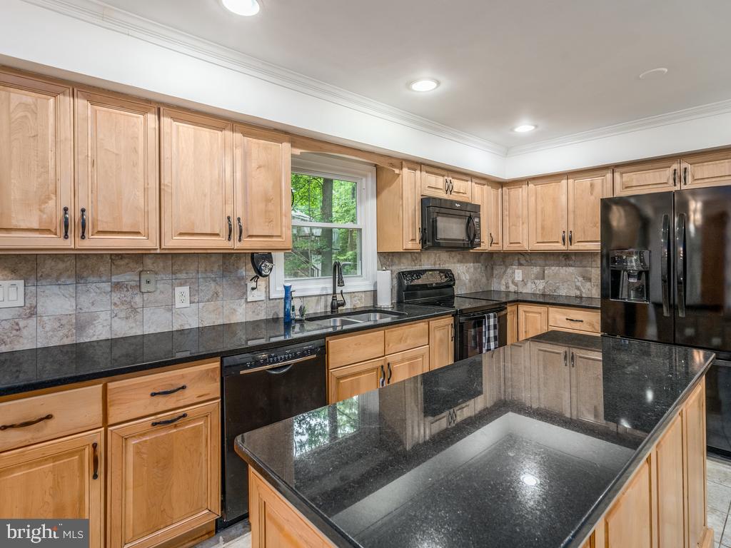 1004 ENGLAND DR, STAFFORD, Virginia 22554, 5 Bedrooms Bedrooms, 15 Rooms Rooms,2 BathroomsBathrooms,Residential,For sale,1004 ENGLAND DR,VAST2038604 MLS # VAST2038604