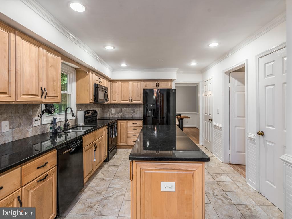 1004 ENGLAND DR, STAFFORD, Virginia 22554, 5 Bedrooms Bedrooms, 15 Rooms Rooms,2 BathroomsBathrooms,Residential,For sale,1004 ENGLAND DR,VAST2038604 MLS # VAST2038604