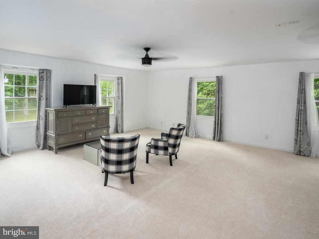 1004 ENGLAND DR, STAFFORD, Virginia 22554, 5 Bedrooms Bedrooms, 15 Rooms Rooms,2 BathroomsBathrooms,Residential,For sale,1004 ENGLAND DR,VAST2038604 MLS # VAST2038604