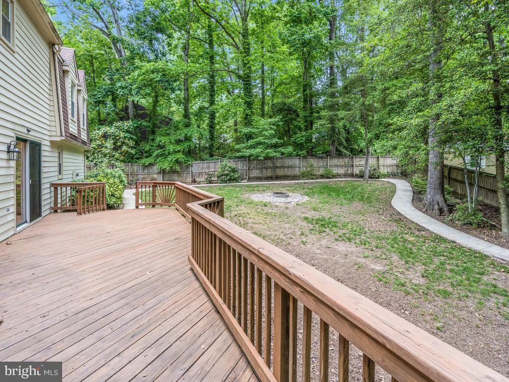 1004 ENGLAND DR, STAFFORD, Virginia 22554, 5 Bedrooms Bedrooms, 15 Rooms Rooms,2 BathroomsBathrooms,Residential,For sale,1004 ENGLAND DR,VAST2038604 MLS # VAST2038604