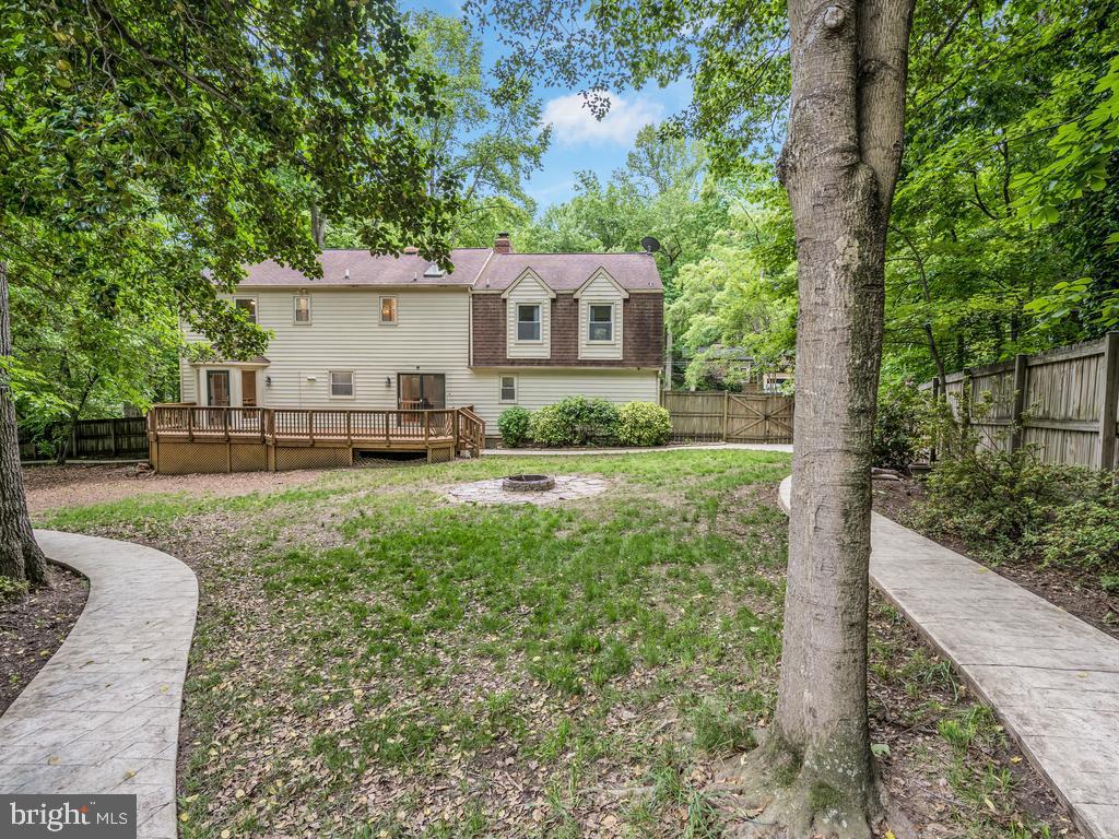 1004 ENGLAND DR, STAFFORD, Virginia 22554, 5 Bedrooms Bedrooms, 15 Rooms Rooms,2 BathroomsBathrooms,Residential,For sale,1004 ENGLAND DR,VAST2038604 MLS # VAST2038604