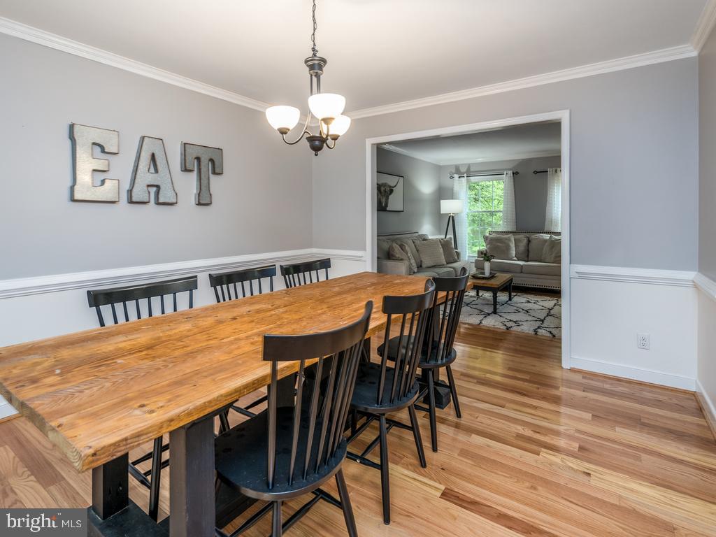 1004 ENGLAND DR, STAFFORD, Virginia 22554, 5 Bedrooms Bedrooms, 15 Rooms Rooms,2 BathroomsBathrooms,Residential,For sale,1004 ENGLAND DR,VAST2038604 MLS # VAST2038604