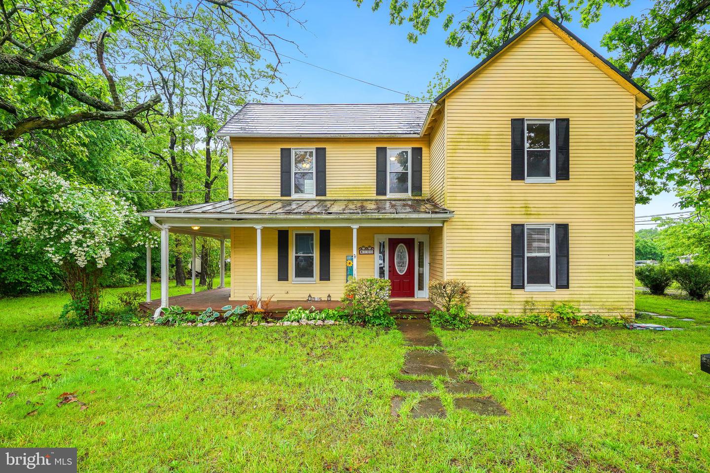 100 E MARSHALL ST, REMINGTON, Virginia 22734, 4 Bedrooms Bedrooms, ,3 BathroomsBathrooms,Residential,For sale,100 E MARSHALL ST,VAFQ2016534 MLS # VAFQ2016534