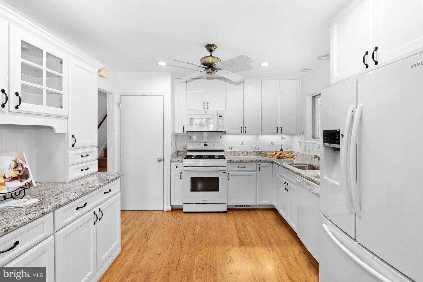 7607 NEWCASTLE DR, ANNANDALE, Virginia 22003, 4 Bedrooms Bedrooms, ,2 BathroomsBathrooms,Residential,For sale,7607 NEWCASTLE DR,VAFX2239310 MLS # VAFX2239310