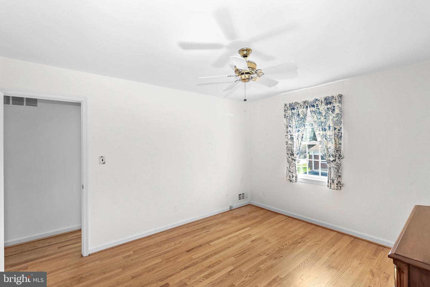 7607 NEWCASTLE DR, ANNANDALE, Virginia 22003, 4 Bedrooms Bedrooms, ,2 BathroomsBathrooms,Residential,For sale,7607 NEWCASTLE DR,VAFX2239310 MLS # VAFX2239310