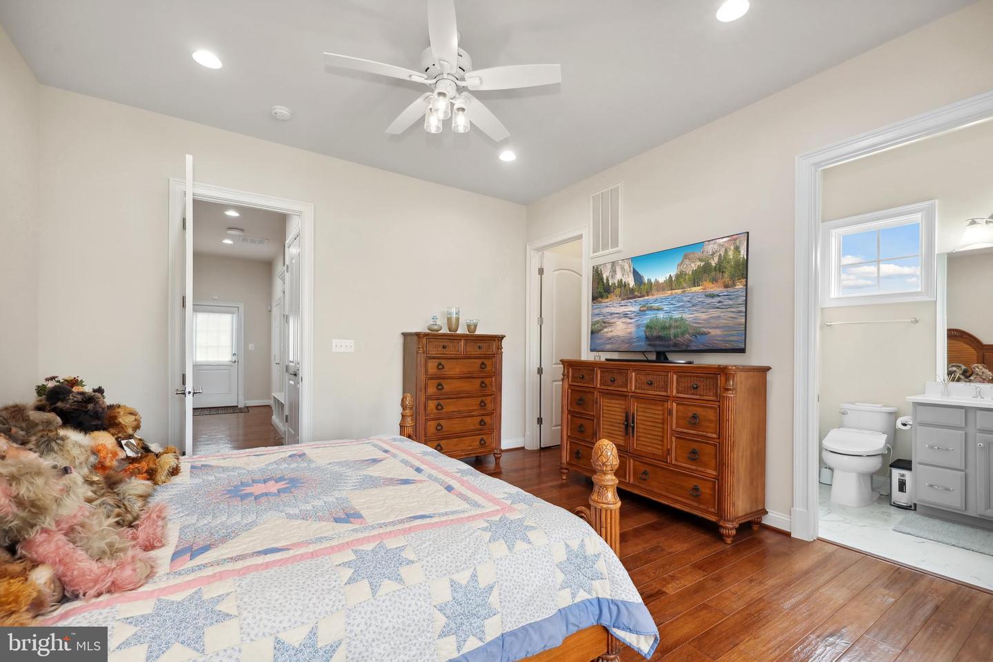 19027 TELEGRAPH SPRINGS RD, PURCELLVILLE, Virginia 20132, 6 Bedrooms Bedrooms, ,6 BathroomsBathrooms,Residential,For sale,19027 TELEGRAPH SPRINGS RD,VALO2095826 MLS # VALO2095826