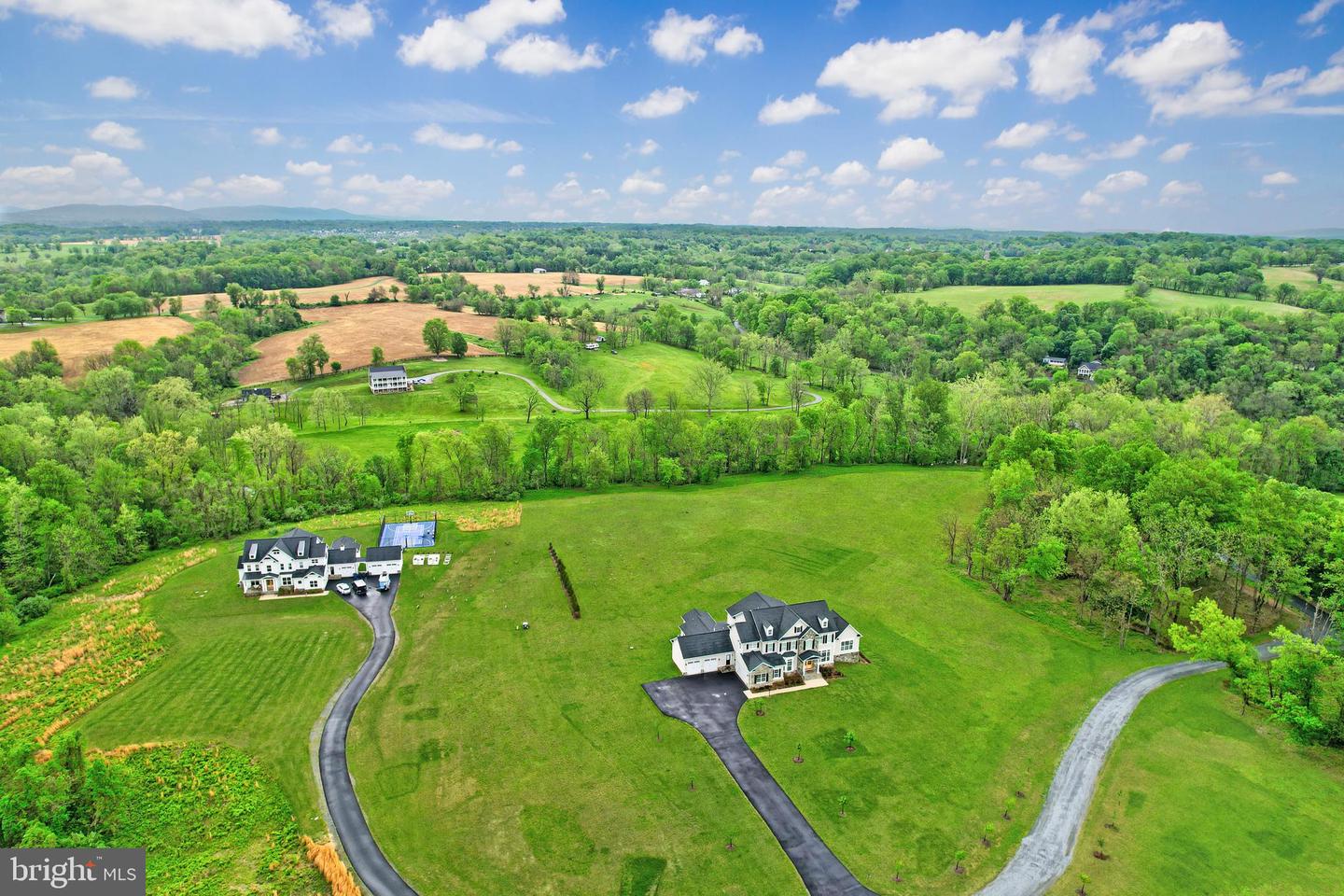 19027 TELEGRAPH SPRINGS RD, PURCELLVILLE, Virginia 20132, 6 Bedrooms Bedrooms, ,6 BathroomsBathrooms,Residential,For sale,19027 TELEGRAPH SPRINGS RD,VALO2095826 MLS # VALO2095826