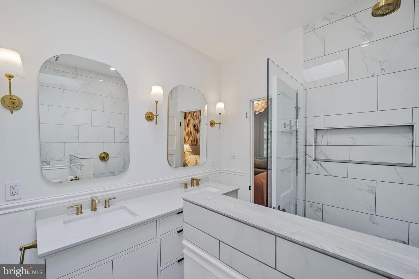 708 NORTH CAROLINA AVE SE, WASHINGTON, District Of Columbia 20003, 4 Bedrooms Bedrooms, ,3 BathroomsBathrooms,Residential,For sale,708 NORTH CAROLINA AVE SE,DCDC2199544 MLS # DCDC2199544
