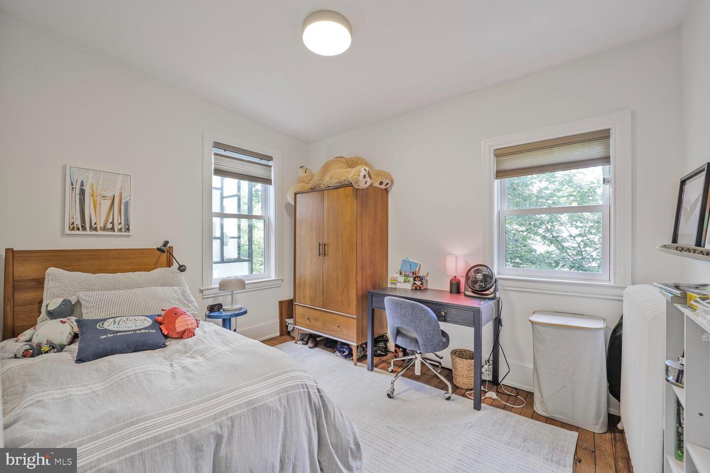 708 NORTH CAROLINA AVE SE, WASHINGTON, District Of Columbia 20003, 4 Bedrooms Bedrooms, ,3 BathroomsBathrooms,Residential,For sale,708 NORTH CAROLINA AVE SE,DCDC2199544 MLS # DCDC2199544