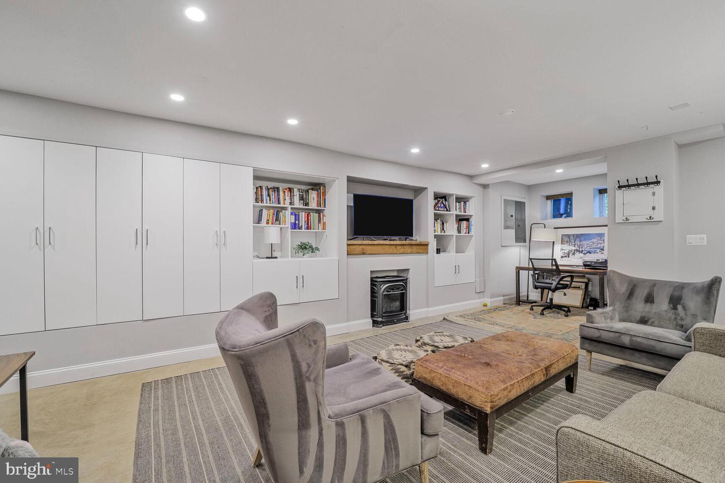 708 NORTH CAROLINA AVE SE, WASHINGTON, District Of Columbia 20003, 4 Bedrooms Bedrooms, ,3 BathroomsBathrooms,Residential,For sale,708 NORTH CAROLINA AVE SE,DCDC2199544 MLS # DCDC2199544