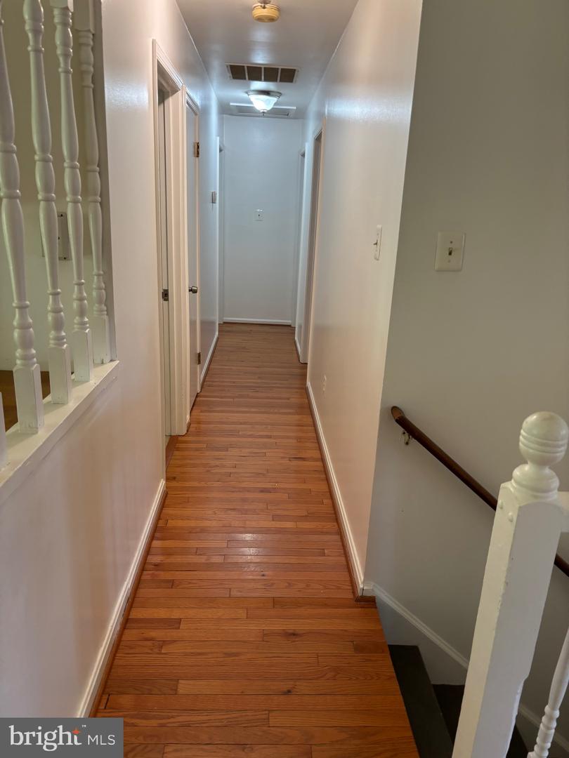5084 FAIRVIEW LN, BROAD RUN, Virginia 20137, 3 Bedrooms Bedrooms, 8 Rooms Rooms,3 BathroomsBathrooms,Residential,For sale,5084 FAIRVIEW LN,VAFQ2016538 MLS # VAFQ2016538