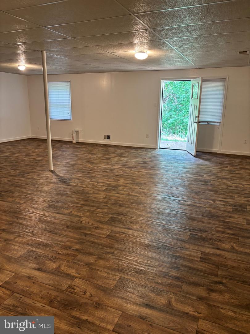 5084 FAIRVIEW LN, BROAD RUN, Virginia 20137, 3 Bedrooms Bedrooms, 8 Rooms Rooms,3 BathroomsBathrooms,Residential,For sale,5084 FAIRVIEW LN,VAFQ2016538 MLS # VAFQ2016538
