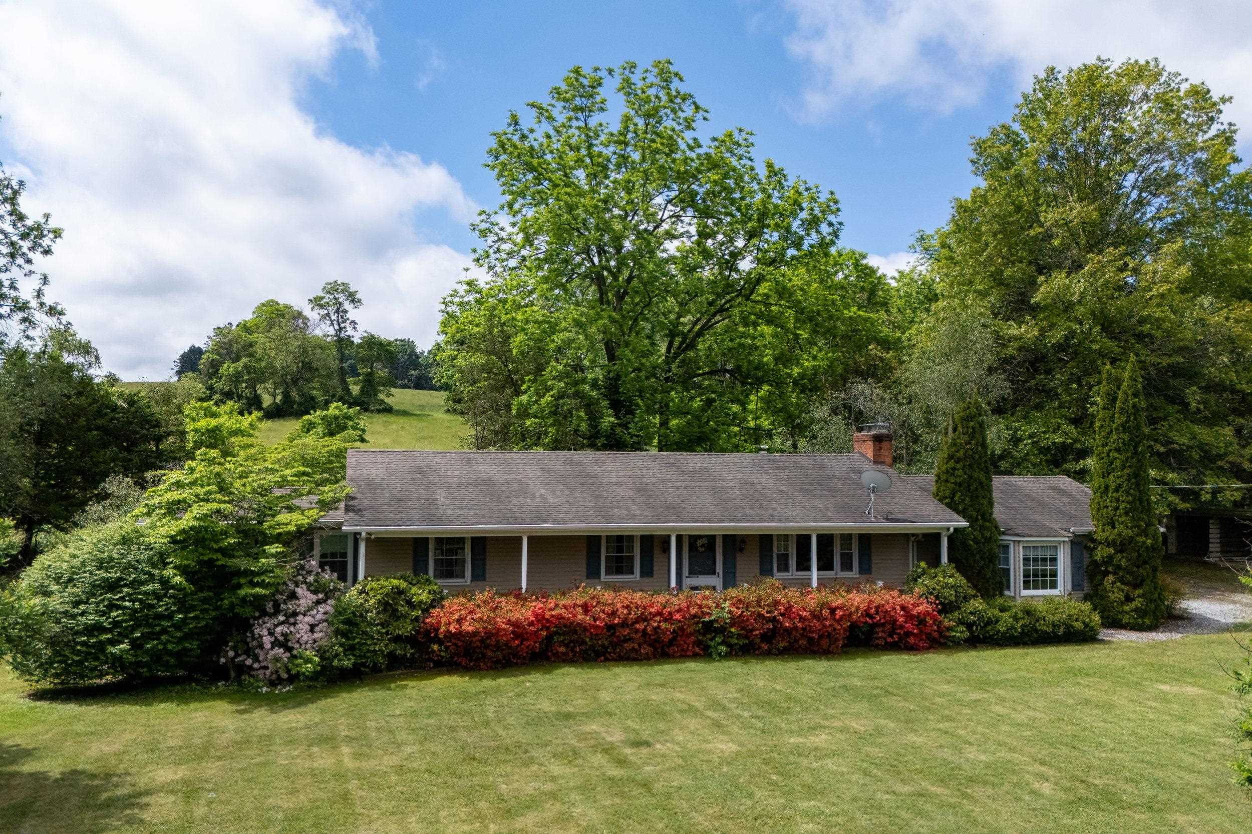 2810 SCENIC RD, ELKTON, Virginia 22827, 3 Bedrooms Bedrooms, ,2 BathroomsBathrooms,Residential,2810 SCENIC RD,664636 MLS # 664636