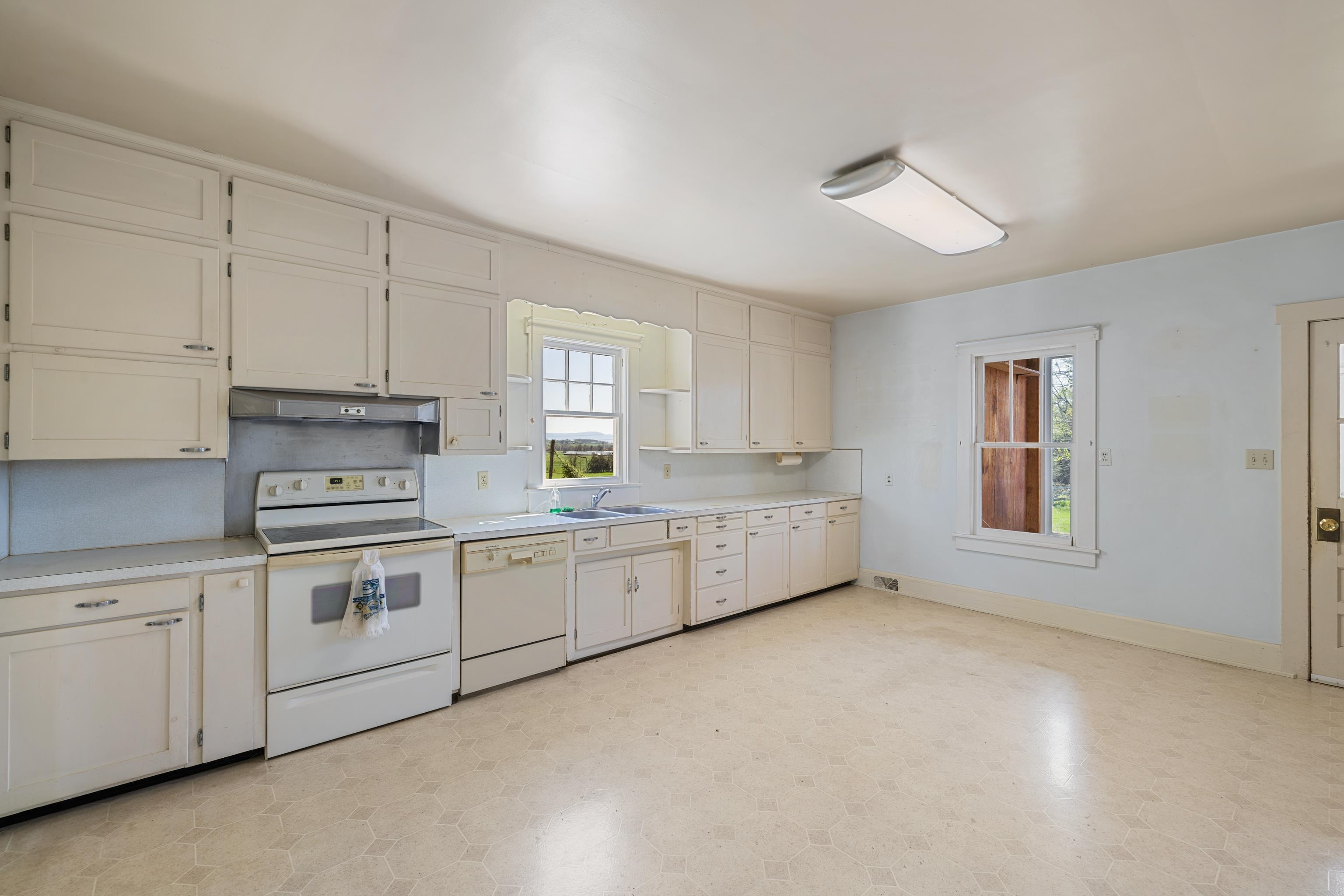 3599 LUMBER MILL RD, DAYTON, Virginia 22821, 5 Bedrooms Bedrooms, ,2 BathroomsBathrooms,Residential,3599 LUMBER MILL RD,664639 MLS # 664639