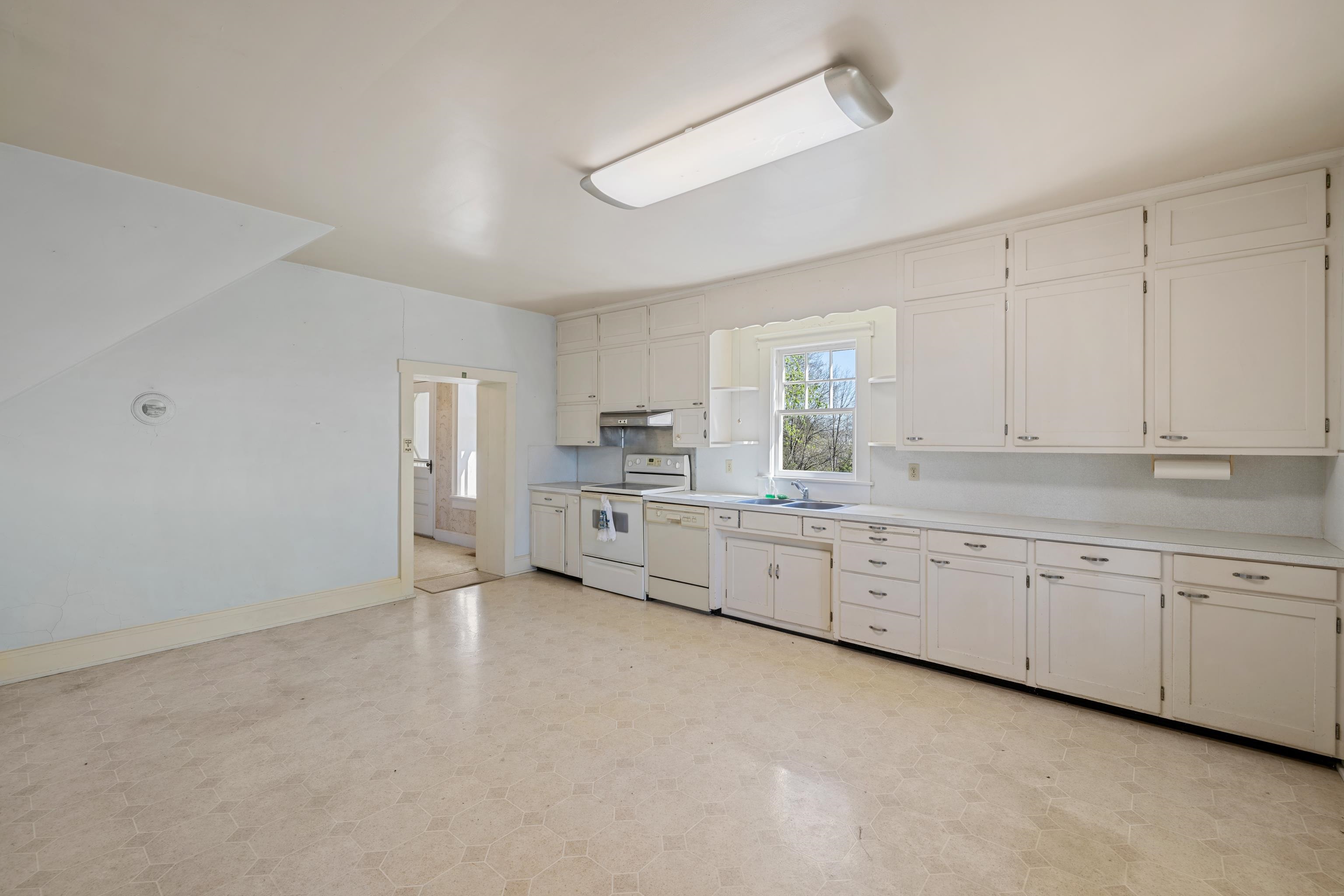3599 LUMBER MILL RD, DAYTON, Virginia 22821, 5 Bedrooms Bedrooms, ,2 BathroomsBathrooms,Residential,3599 LUMBER MILL RD,664639 MLS # 664639