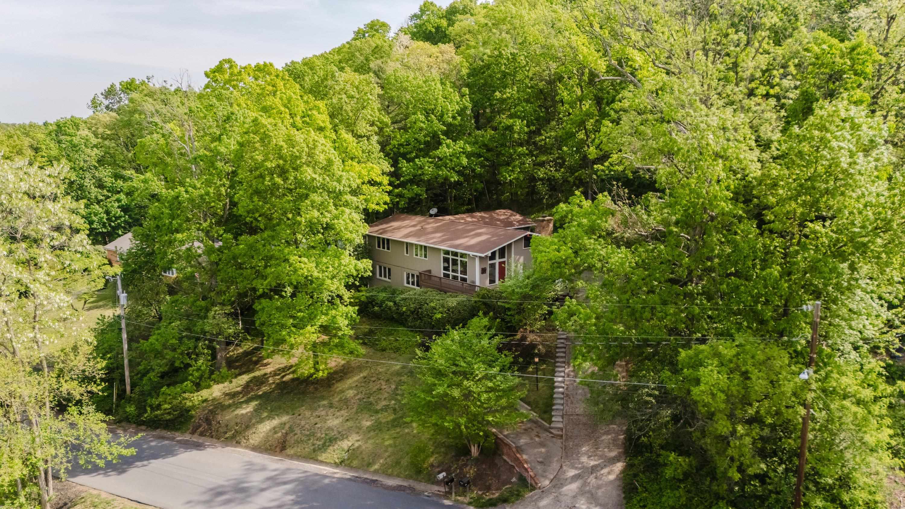 1227 WOODCREST CIR, HARRISONBURG, Virginia 22801, 4 Bedrooms Bedrooms, ,3 BathroomsBathrooms,Residential,1227 WOODCREST CIR,664642 MLS # 664642