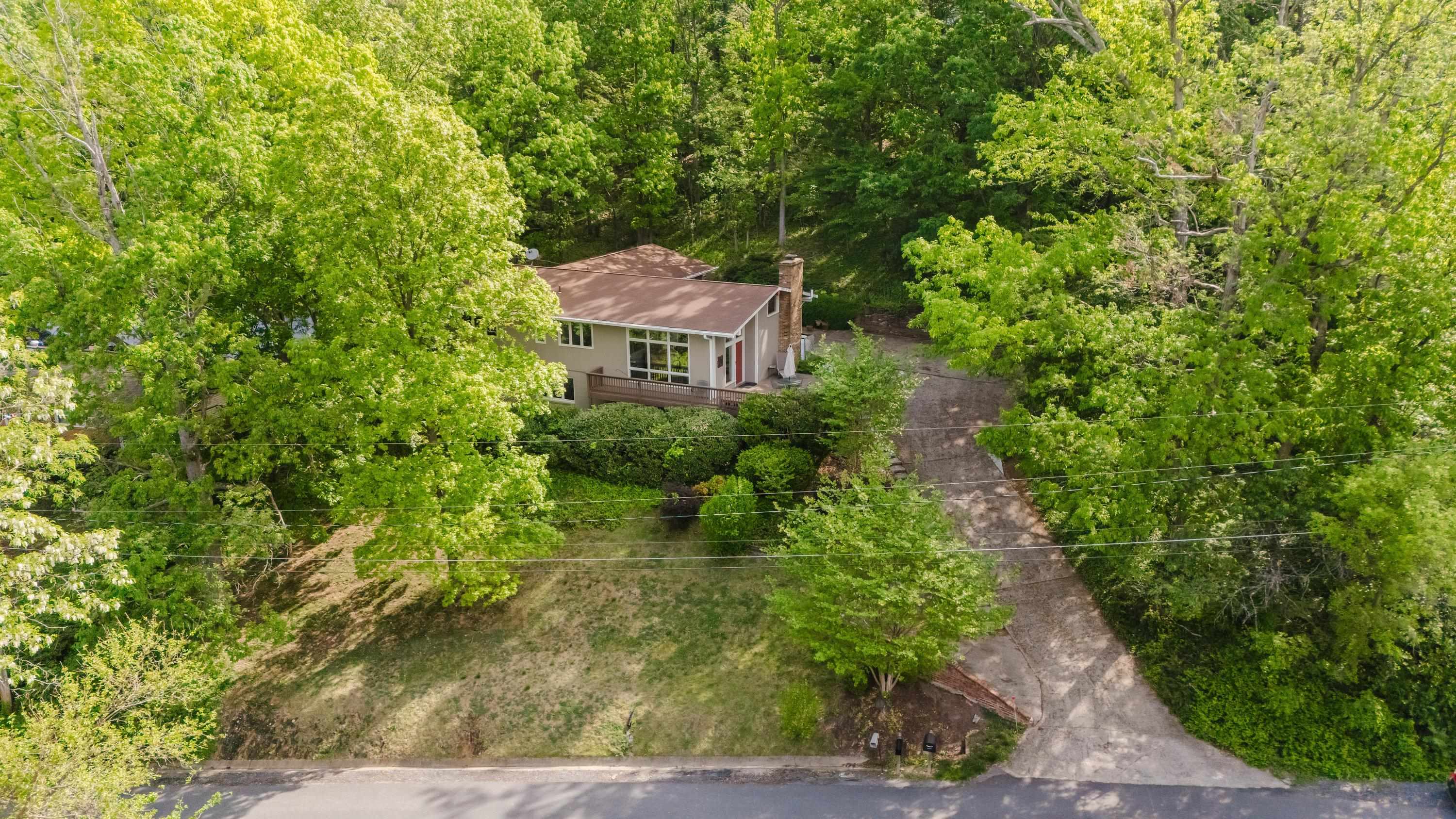 1227 WOODCREST CIR, HARRISONBURG, Virginia 22801, 4 Bedrooms Bedrooms, ,3 BathroomsBathrooms,Residential,1227 WOODCREST CIR,664642 MLS # 664642