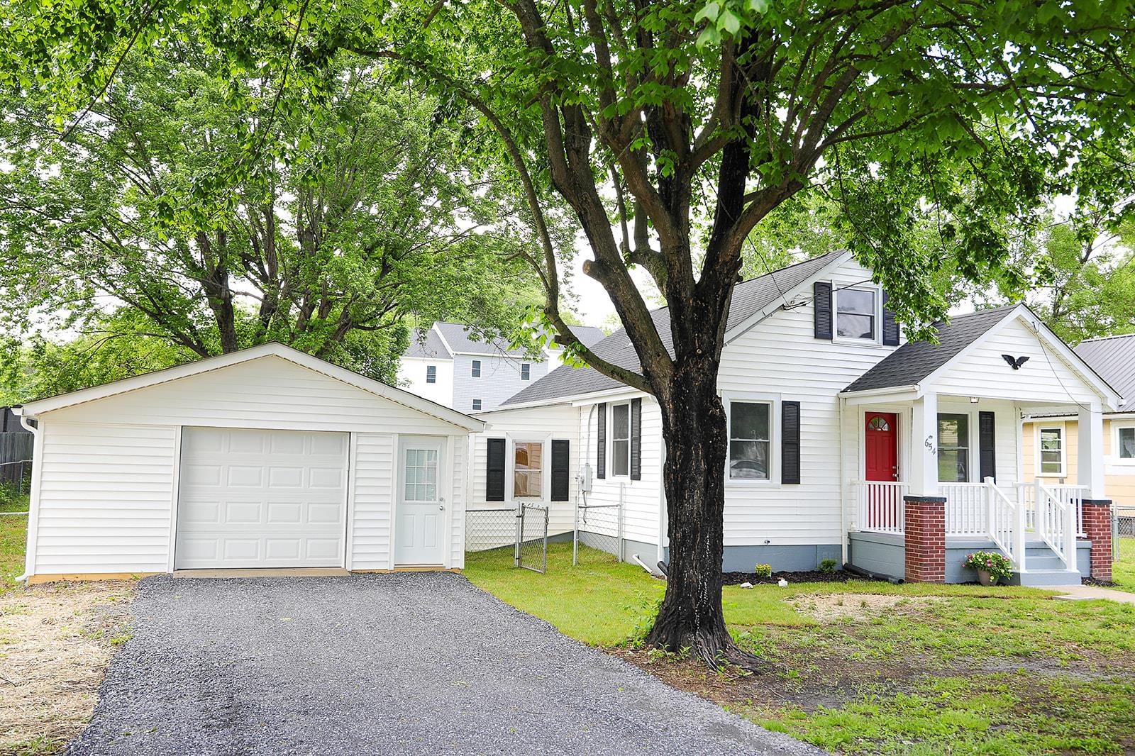 654 N AUGUSTA ST, WAYNESBORO, Virginia 22980, 3 Bedrooms Bedrooms, ,2 BathroomsBathrooms,Residential,654 N AUGUSTA ST,664645 MLS # 664645