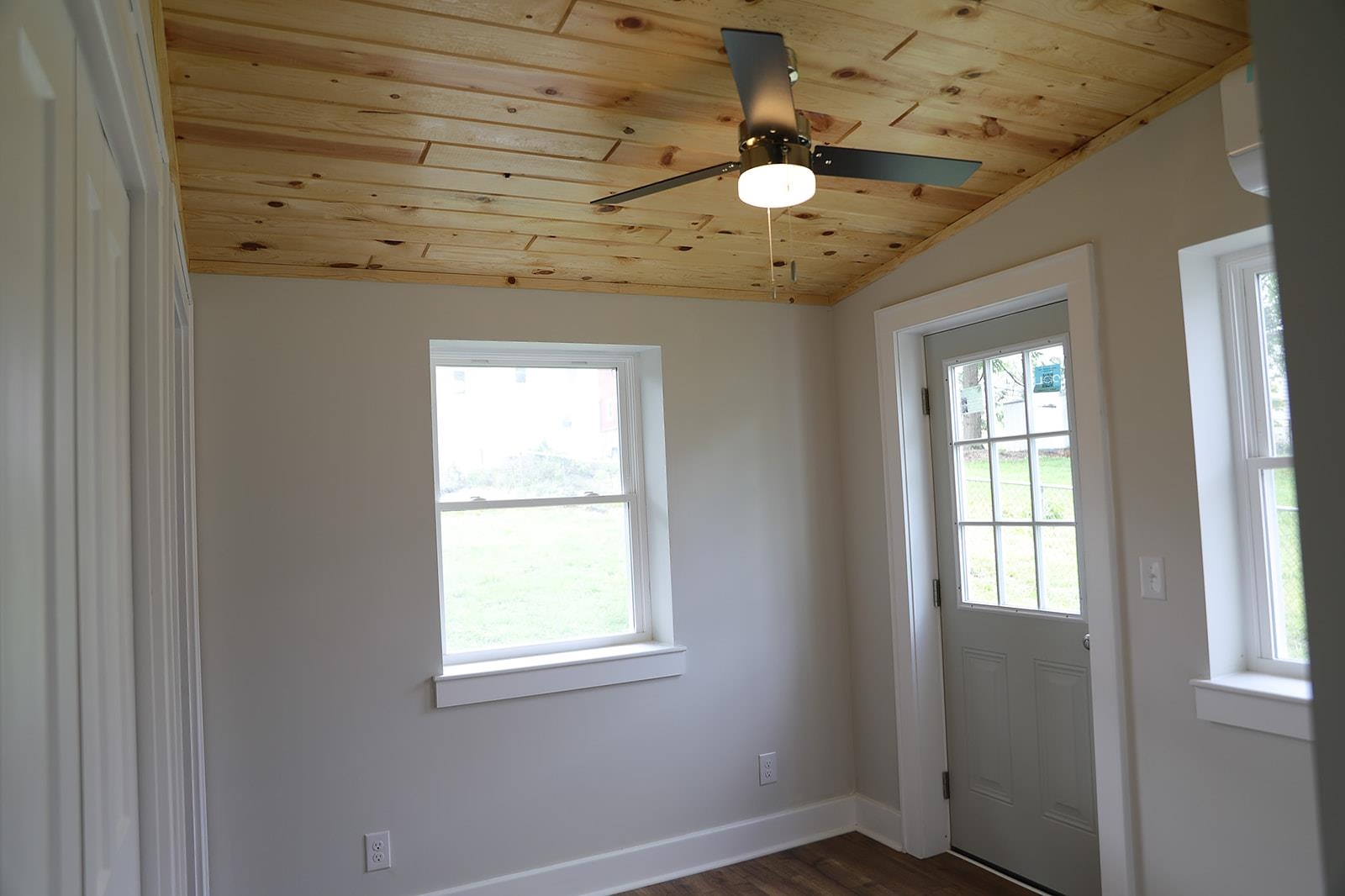 654 N AUGUSTA ST, WAYNESBORO, Virginia 22980, 3 Bedrooms Bedrooms, ,2 BathroomsBathrooms,Residential,654 N AUGUSTA ST,664645 MLS # 664645