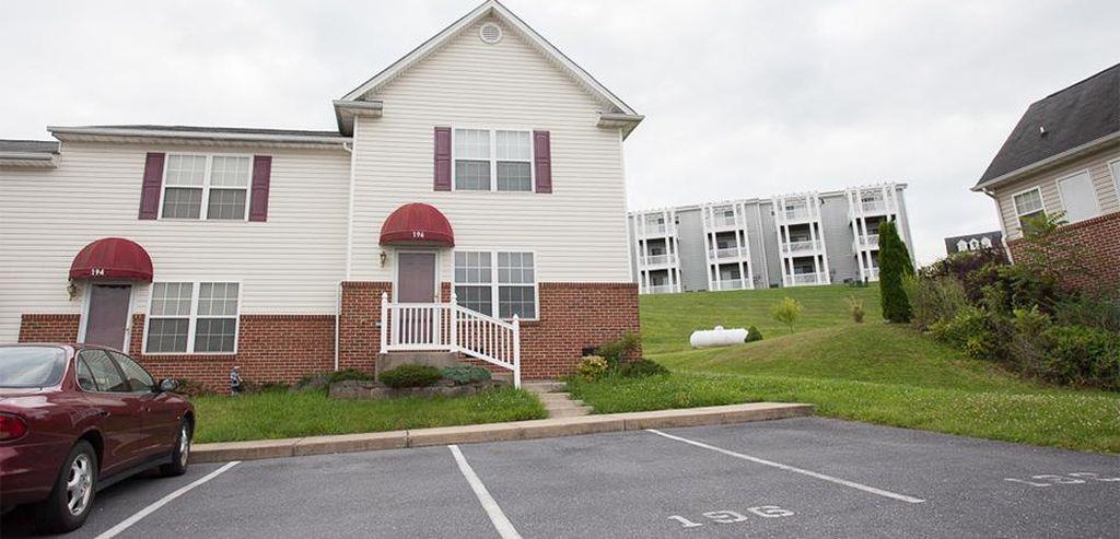 196 EMERSON LN, HARRISONBURG, Virginia 22801, 2 Bedrooms Bedrooms, ,2 BathroomsBathrooms,Residential,196 EMERSON LN,664646 MLS # 664646