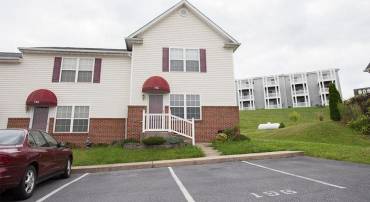 196 EMERSON LN, HARRISONBURG, Virginia 22801, 2 Bedrooms Bedrooms, ,2 BathroomsBathrooms,Residential,196 EMERSON LN,664646 MLS # 664646