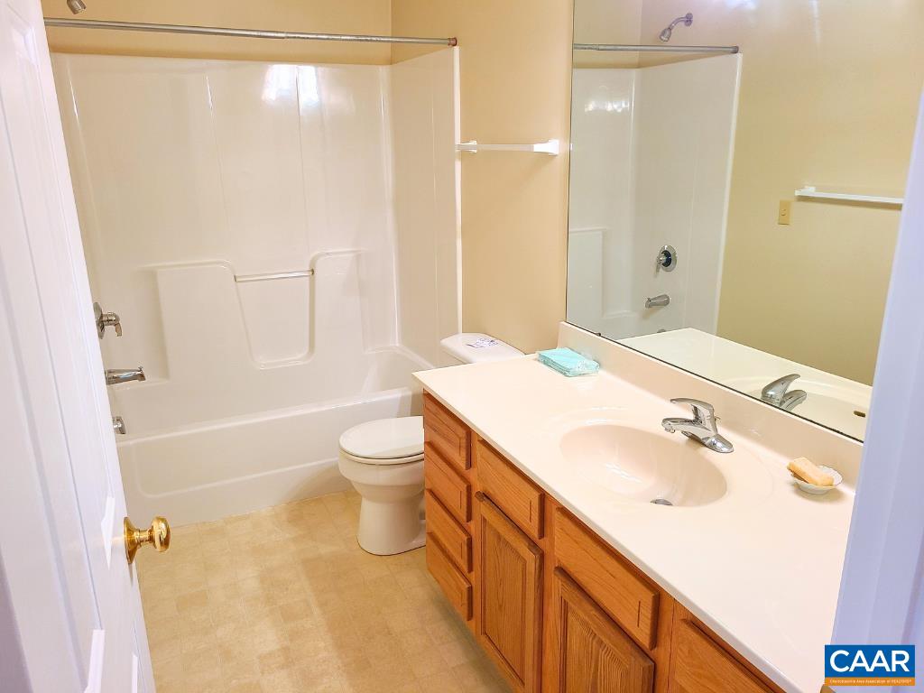 134 JACKSON ST, GORDONSVILLE, Virginia 22942, 3 Bedrooms Bedrooms, ,2 BathroomsBathrooms,Residential,134 JACKSON ST,664650 MLS # 664650