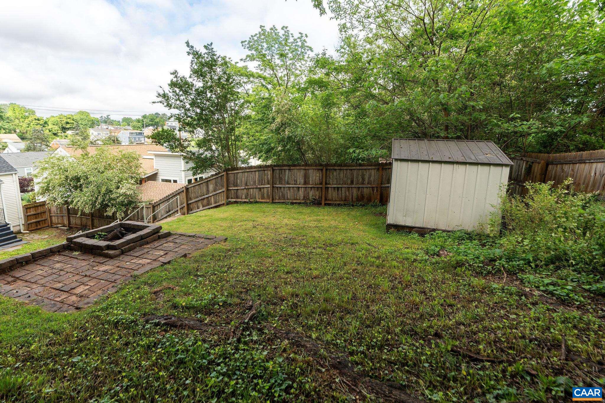 919 -B ALTAVISTA AVE, CHARLOTTESVILLE, Virginia 22902, 2 Bedrooms Bedrooms, ,1 BathroomBathrooms,Residential,919 -B ALTAVISTA AVE,664651 MLS # 664651