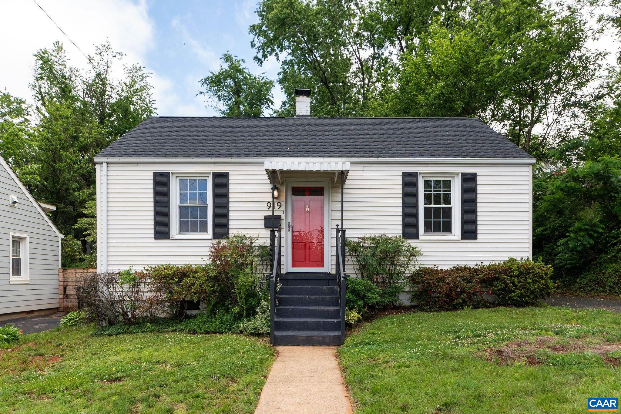 919 -B ALTAVISTA AVE, CHARLOTTESVILLE, Virginia 22902, 2 Bedrooms Bedrooms, ,1 BathroomBathrooms,Residential,919 -B ALTAVISTA AVE,664651 MLS # 664651