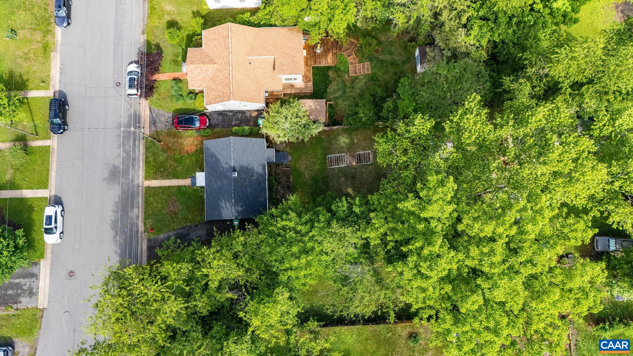 919 -B ALTAVISTA AVE, CHARLOTTESVILLE, Virginia 22902, 2 Bedrooms Bedrooms, ,1 BathroomBathrooms,Residential,919 -B ALTAVISTA AVE,664651 MLS # 664651